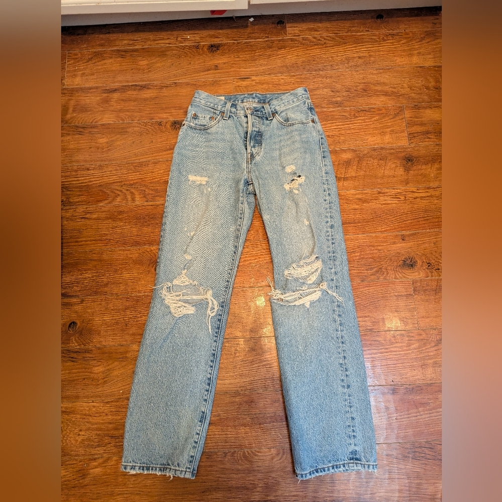 Levi's Premium Ripped Jeans